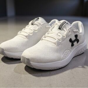 NEW Under Armour Men’s Charged Surge 4 Athletic Running Sneakers White Size 9